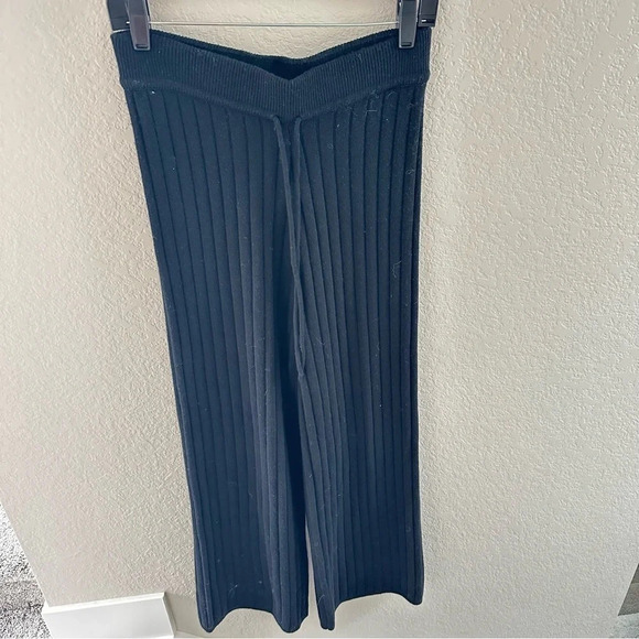 Theory wide leg rib knit athleisure pants - Picture 1 of 8
